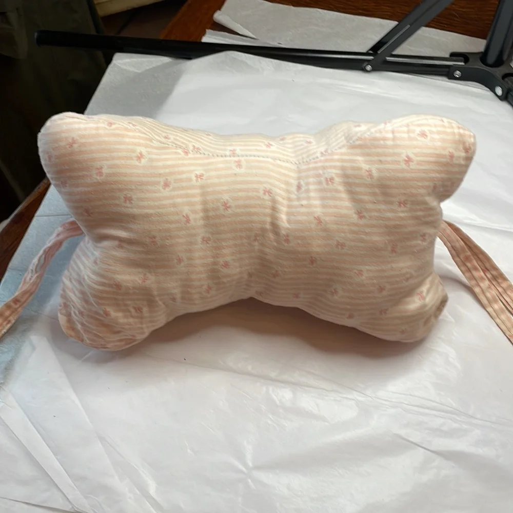 Neck pillow pink and gray